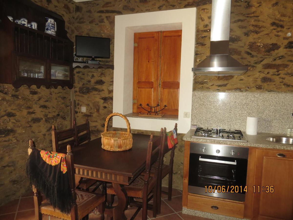 Casa Da Avo, Campo Praia A 2 Kms Do Mar Espinho  Esterno foto